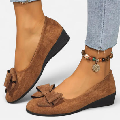 Maisonancien | Kobieta Eleganckie Slip-On na Platformie z Kokardą
